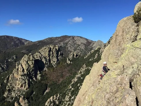 Stage escalade Caroux, initiation Trad & Terrain d'Aventure, 3 jours